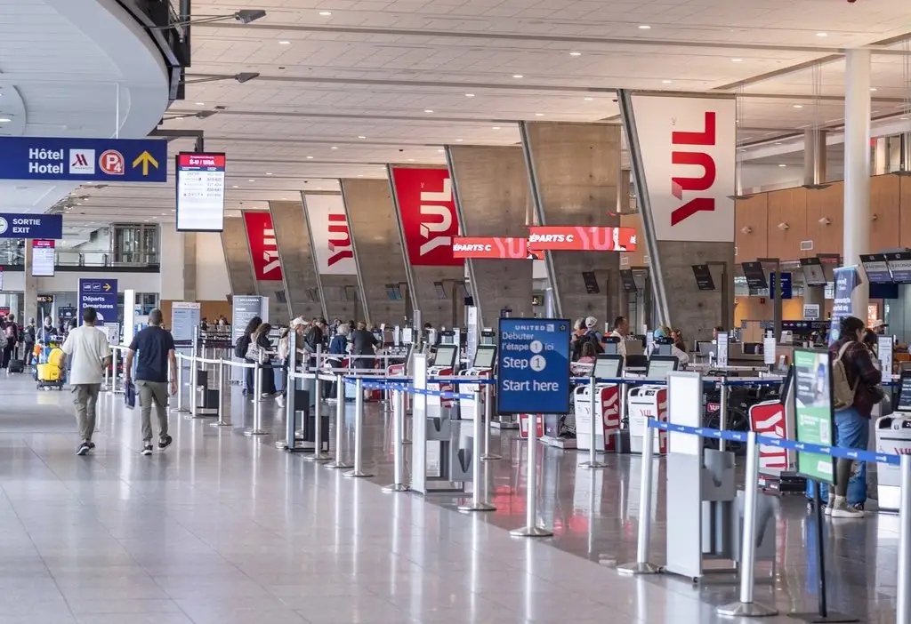 Traffic controller in critical condition after being struck by a plane in Montreal