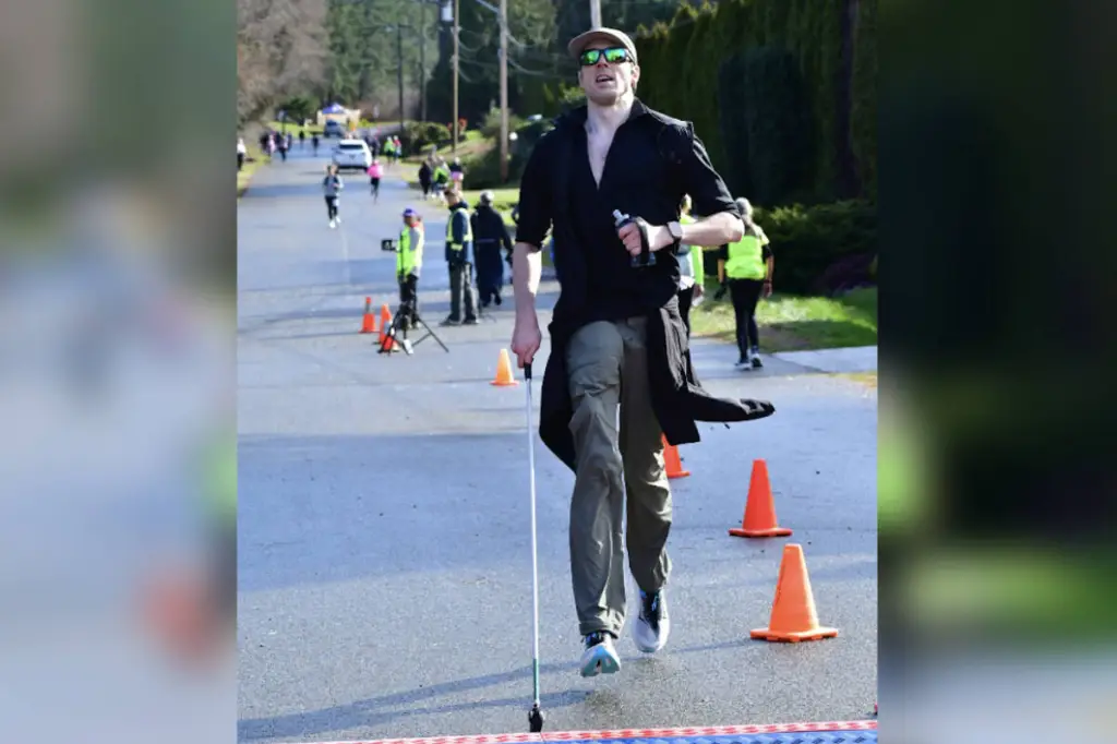 Visually impaired runner to compete in Vancouver Island Mother’s Day 10K