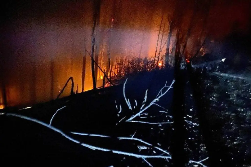 1 of 4 fires held east of Coquihalla Highway, slight growth on another