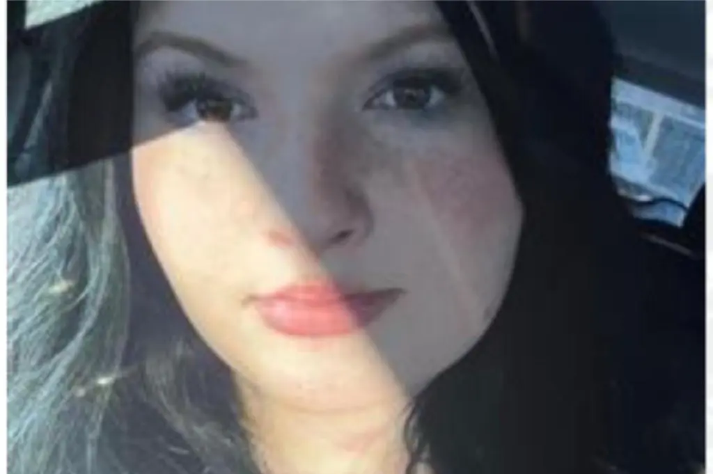 Victoria police seek missing ‘vulnerable’ teen who may be Vancouver-bound