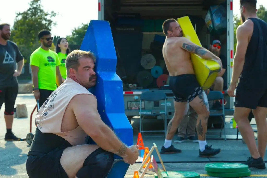 PHOTOS: B.C.’s buffest flex their skills at strongman provincials in Abbotsford